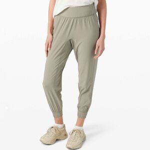 Lululemon |‎ Sun Setter Jogger *28" Iron Grey Size 4